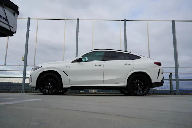 BMW X6 M50d BLACK l 400 PS