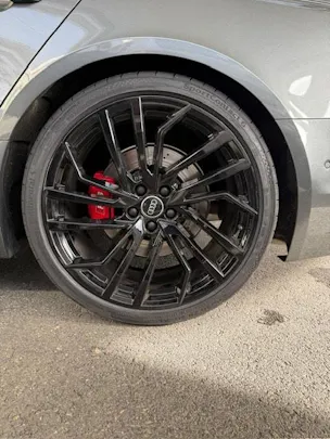 AUDI RS4 Avant quattro tiptronic