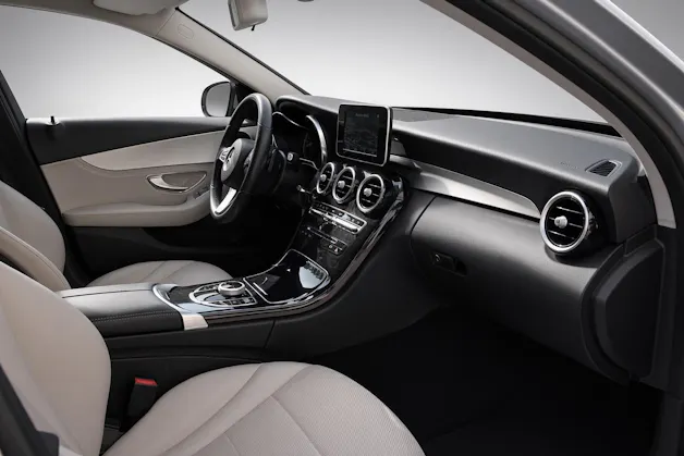 MERCEDES-BENZ C 200 Avantgarde 7G-Tronic