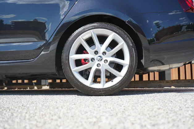 SKODA OCTAVIA COMBI 2.0 TSI RS DSG l 230 PS
