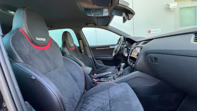 SKODA OCTAVIA COMBI 2.0 TSI RS DSG l 230 PS