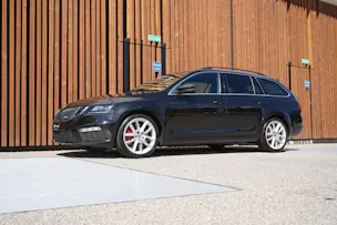 SKODA OCTAVIA COMBI 2.0 TSI RS DSG l 230 PS