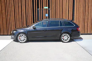 SKODA OCTAVIA COMBI 2.0 TSI RS DSG l 230 PS