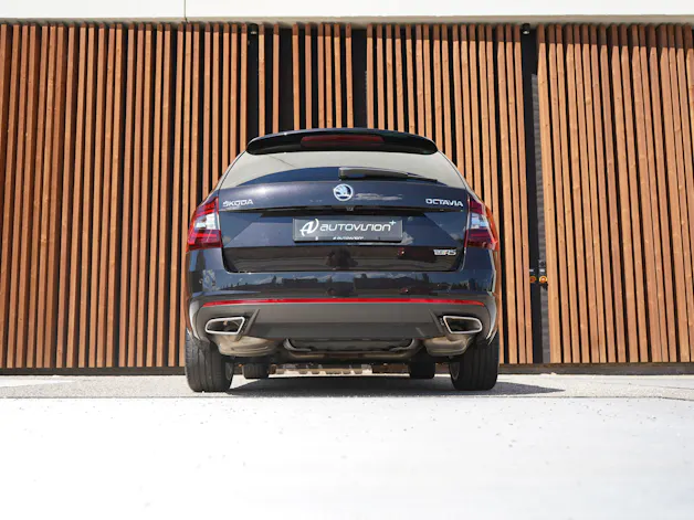 SKODA OCTAVIA COMBI 2.0 TSI RS DSG l 230 PS