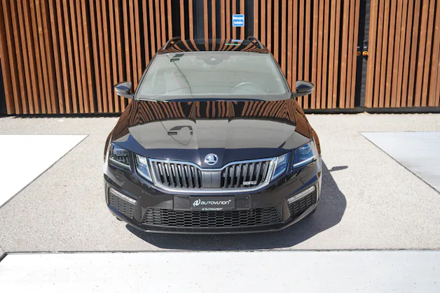 SKODA OCTAVIA COMBI 2.0 TSI RS DSG l 230 PS