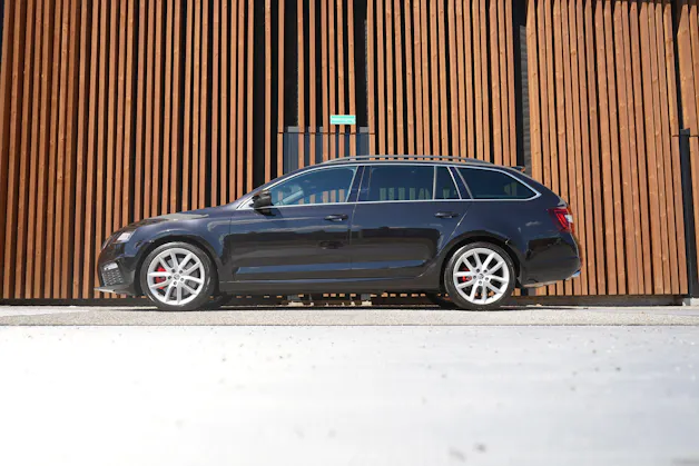 SKODA OCTAVIA COMBI 2.0 TSI RS DSG l 230 PS