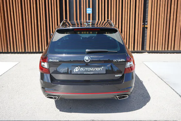 SKODA OCTAVIA COMBI 2.0 TSI RS DSG l 230 PS