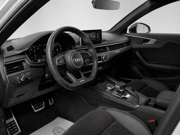 AUDI A4 Avant 40 TDI Sport quattro S-tronic