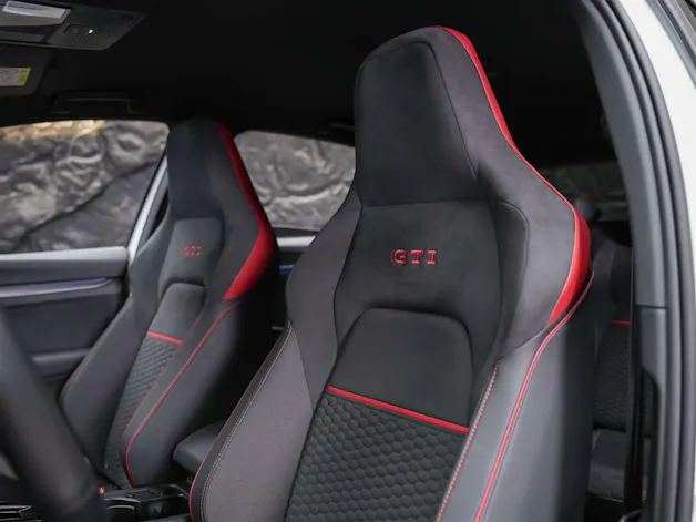 VW Golf 2.0 TSI GTI Clubsport DSG *Facelift*Matrix LED*Lenkradheizung*