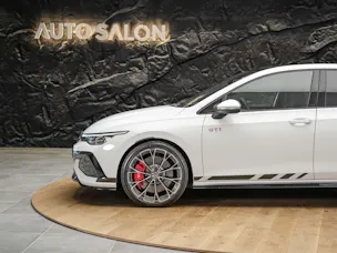 VW Golf 2.0 TSI GTI Clubsport DSG *Facelift*Matrix LED*Lenkradheizung*
