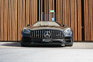 MERCEDES-BENZ AMG GT ROADSTER BLACK SPEEDSHIFT DCT l 476 PS