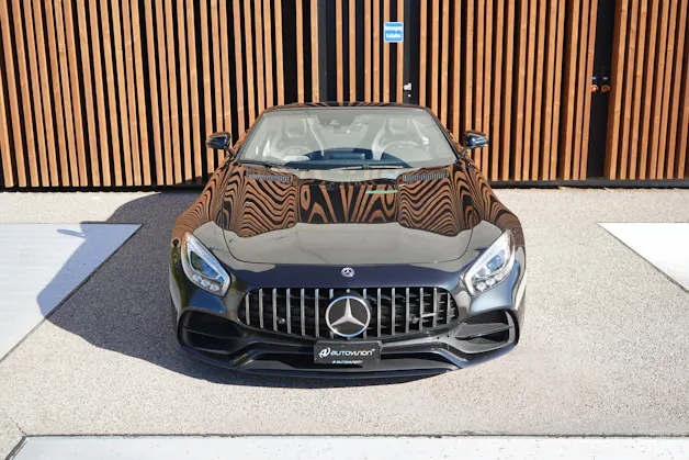 MERCEDES-BENZ AMG GT ROADSTER BLACK SPEEDSHIFT DCT l 476 PS