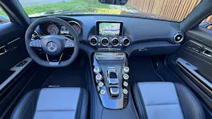 MERCEDES-BENZ AMG GT ROADSTER BLACK SPEEDSHIFT DCT l 476 PS