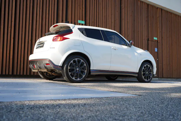 NISSAN JUKE 1.6 DIG-T NISMO 4x4 XTRONIC M-CVT l 200 PS