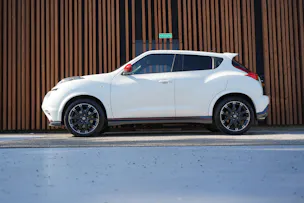 NISSAN JUKE 1.6 DIG-T NISMO 4x4 XTRONIC M-CVT l 200 PS