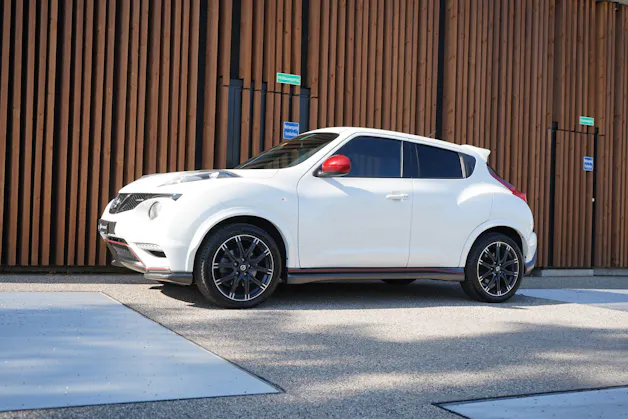 NISSAN JUKE 1.6 DIG-T NISMO 4x4 XTRONIC M-CVT l 200 PS