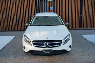 MERCEDES-BENZ GLA 220 CDI URBAN NIGHT 4MATIC 7G-DCT l 170 PS