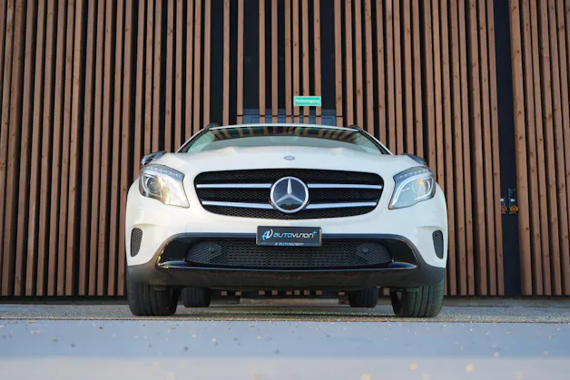 MERCEDES-BENZ GLA 220 CDI URBAN NIGHT 4MATIC 7G-DCT l 170 PS