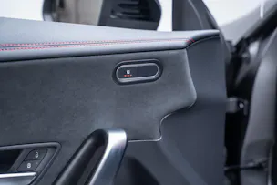 MERCEDES-BENZ CLA 35 AMG 4matic / Panorama-Glasdach / Burmester / Rückfahrkamera