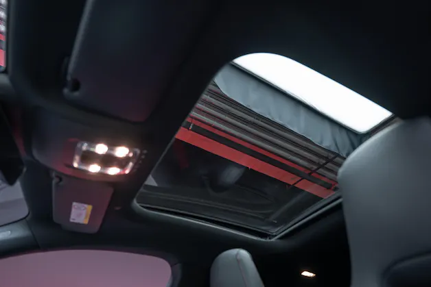 MERCEDES-BENZ CLA 35 AMG 4matic / Panorama-Glasdach / Burmester / Rückfahrkamera