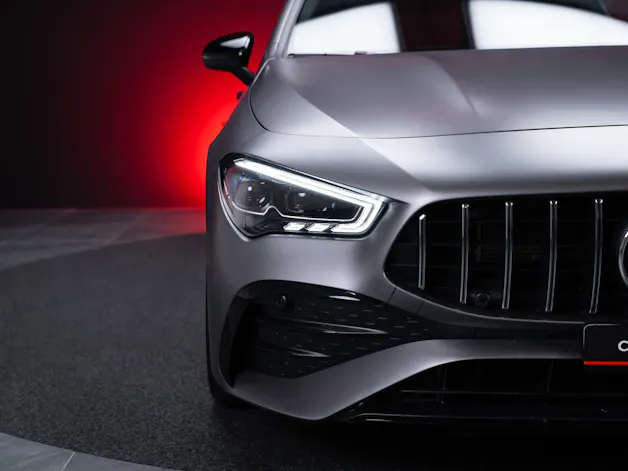 MERCEDES-BENZ CLA 35 AMG 4matic / Panorama-Glasdach / Burmester / Rückfahrkamera