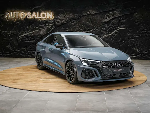 AUDI RS3 Limousine 2.5 TSI quattro S-tronic *Massage*Matrix LED*Ambientebeleuchtung*