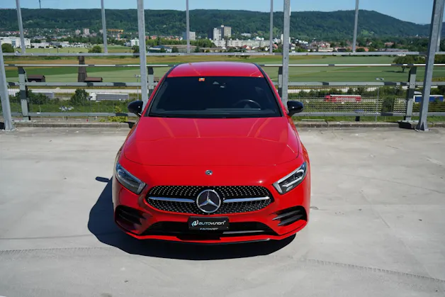 MERCEDES-BENZ A 200 d AMG LINE NIGHT 8G-DCT l 150 PS