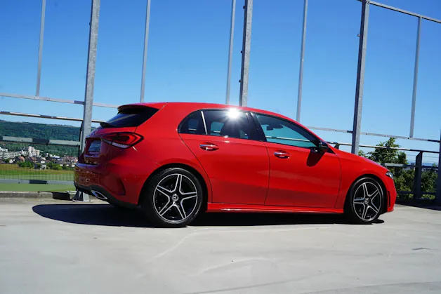 MERCEDES-BENZ A 200 d AMG LINE NIGHT 8G-DCT l 150 PS