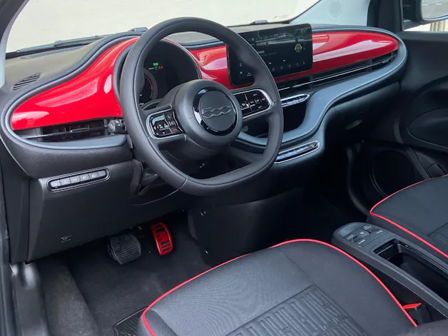FIAT 500 C electric 87 kW Red