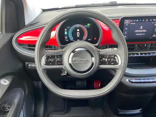 FIAT 500 C electric 87 kW Red