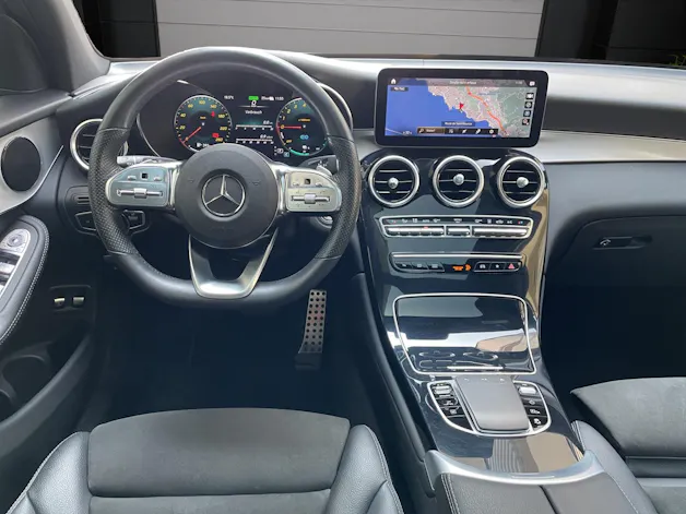 MERCEDES-BENZ GLC 300 e AMG Line Plus 4Matic 9G-Tronic