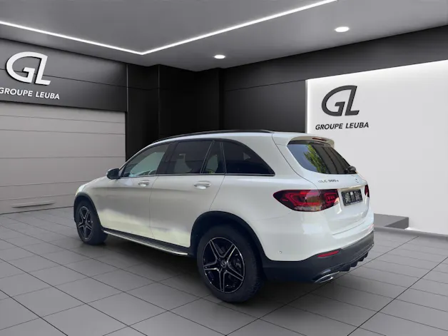 MERCEDES-BENZ GLC 300 e AMG Line Plus 4Matic 9G-Tronic