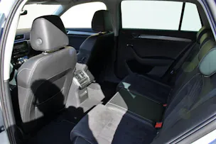 SKODA Superb Combi 2.0 TDi Style 4x4 DSG