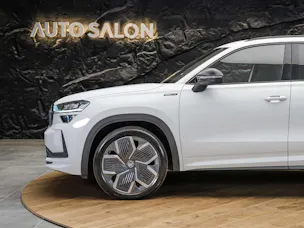 SKODA Kodiaq 2.0 TDI Sportline 4x4 *Werksgarantie*Matrix LED*AHK*