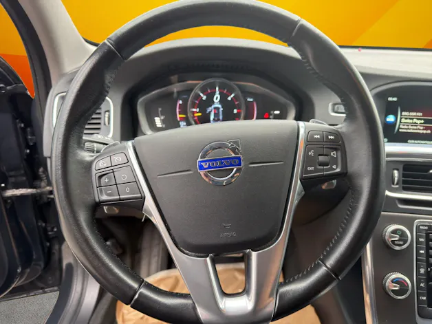 VOLVO V60 Cross Country D4 AWD Summum Geartronic