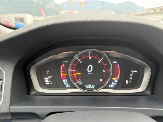 VOLVO V60 Cross Country D4 AWD Summum Geartronic