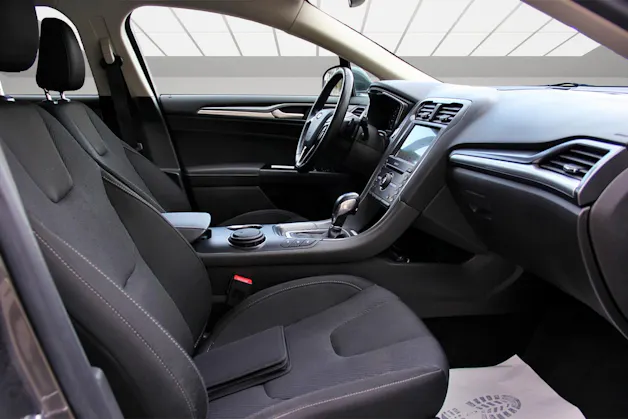 FORD Mondeo 2.0 TDCi Titanium PowerShift