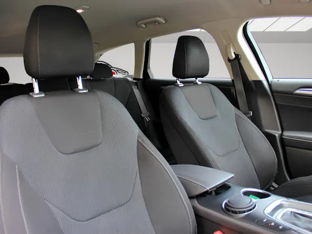 FORD Mondeo 2.0 TDCi Titanium PowerShift