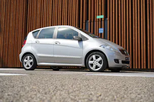 MERCEDES-BENZ A 200 AVANTGARDE AUTOMATIC l 136 PS