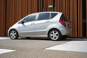 MERCEDES-BENZ A 200 AVANTGARDE AUTOMATIC l 136 PS