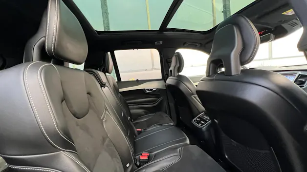 VOLVO XC90 B5 DIESEL MILD HYBRID AWD R-DESIGN GEARTRONIC l 235 PS