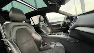 VOLVO XC90 B5 DIESEL MILD HYBRID AWD R-DESIGN GEARTRONIC l 235 PS