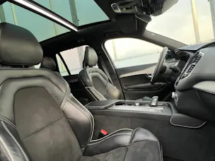 VOLVO XC90 B5 DIESEL MILD HYBRID AWD R-DESIGN GEARTRONIC l 235 PS
