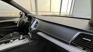 VOLVO XC90 B5 DIESEL MILD HYBRID AWD R-DESIGN GEARTRONIC l 235 PS