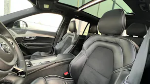 VOLVO XC90 B5 DIESEL MILD HYBRID AWD R-DESIGN GEARTRONIC l 235 PS