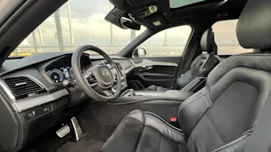 VOLVO XC90 B5 DIESEL MILD HYBRID AWD R-DESIGN GEARTRONIC l 235 PS