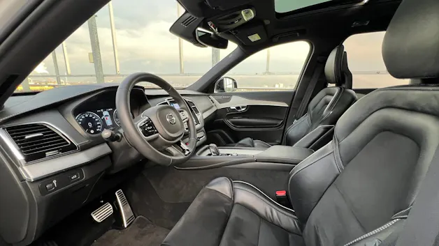 VOLVO XC90 B5 DIESEL MILD HYBRID AWD R-DESIGN GEARTRONIC l 235 PS