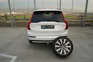 VOLVO XC90 B5 DIESEL MILD HYBRID AWD R-DESIGN GEARTRONIC l 235 PS