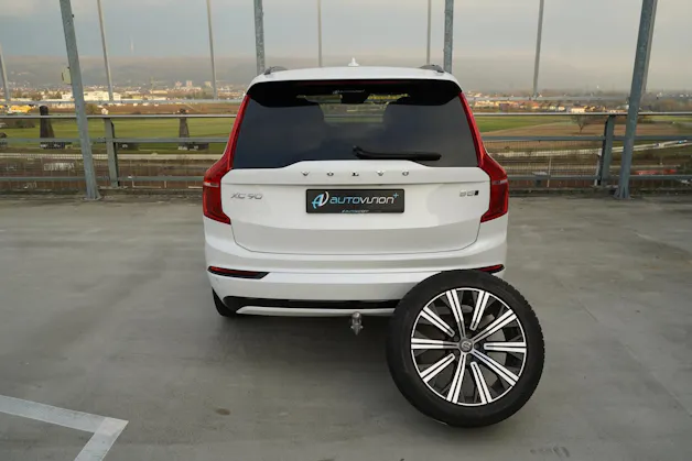 VOLVO XC90 B5 DIESEL MILD HYBRID AWD R-DESIGN GEARTRONIC l 235 PS