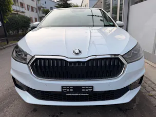 SKODA Fabia 1.0 TSI DSG STYLE *** PANORAMAGLASDACH & ANHÄNGEKUPPLUNG ***